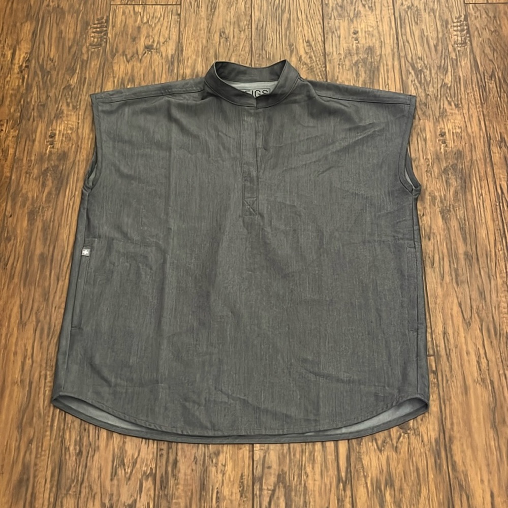 Figs Women's Gray Sleeveless Top